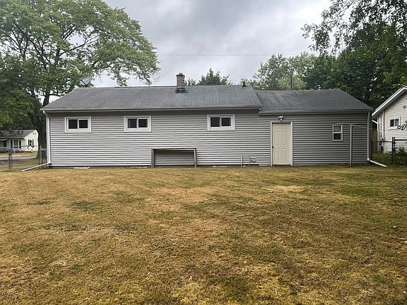 4th image of 3080 Brookmont Dr
