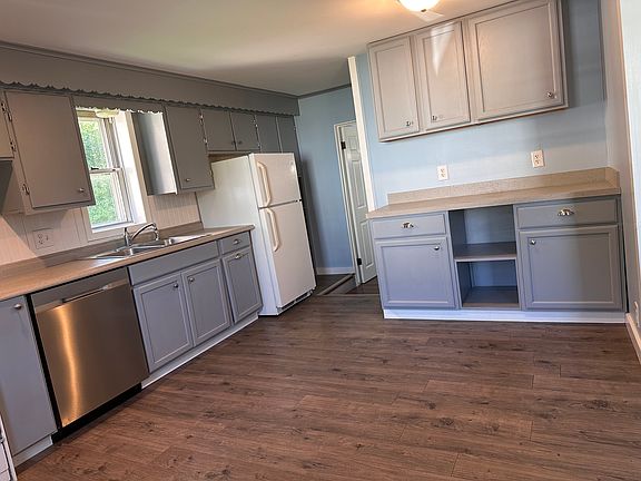 4th image of 345 Vistula Ave
