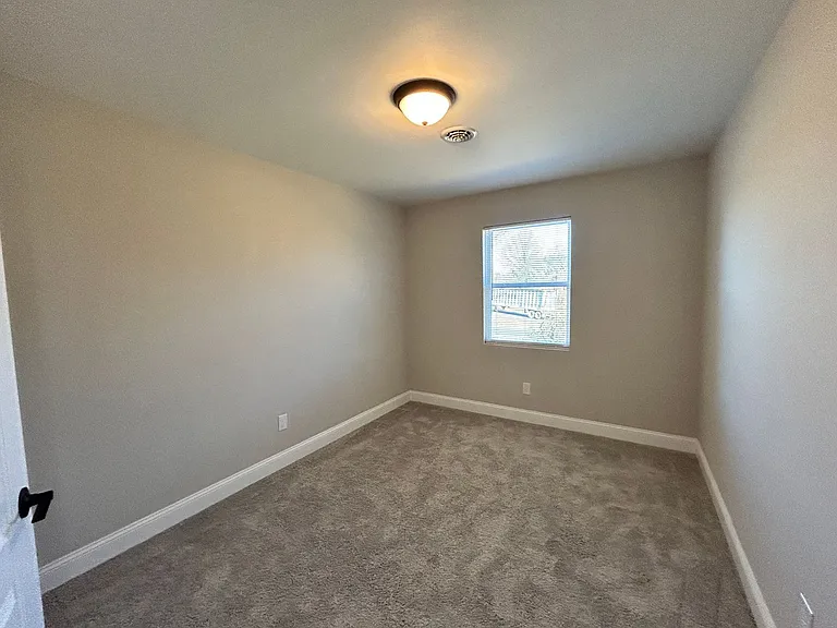 3313 Tuxedo Blvd — Photo 17