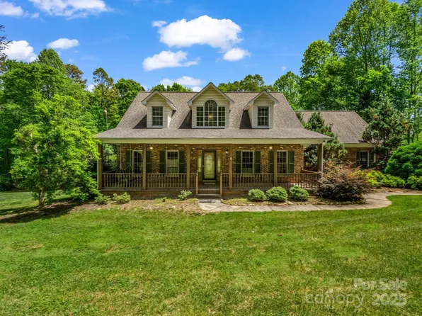 163 Summit Ln, Rutherfordton, NC 28139