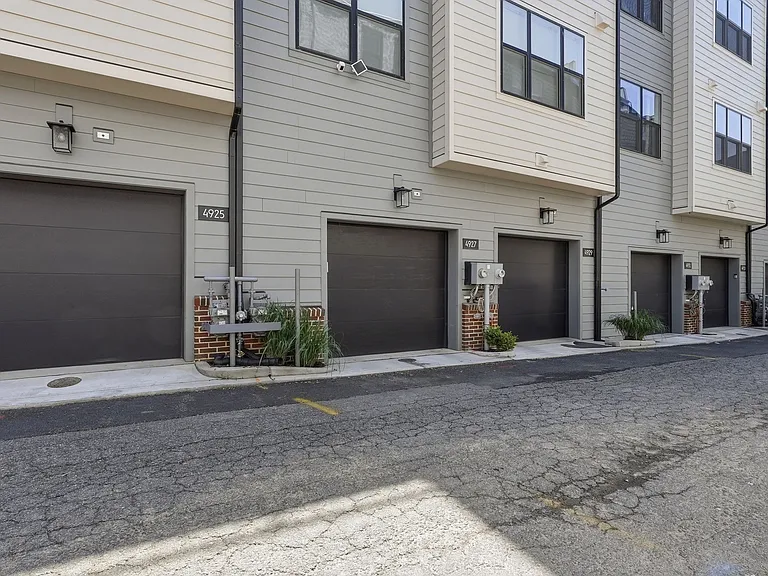 4927 Eisenhower Ave — Photo 17