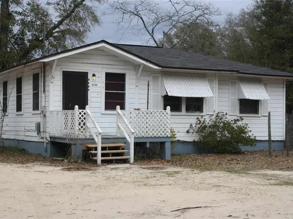 6484 Magnolia St, Milton, FL 32570