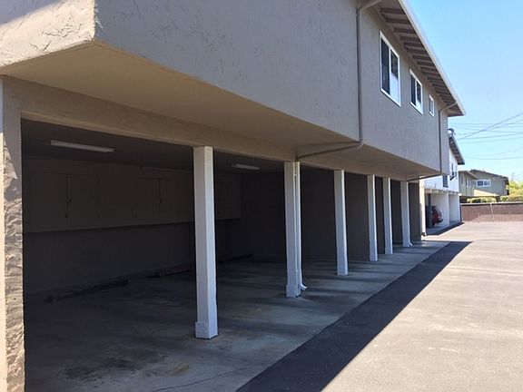 3rd image of 1646 Ontario Dr #2
