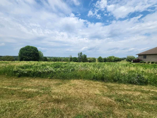 31-31 Medinah Dr, Lanark, IL 61046