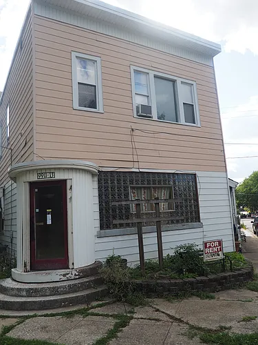 9911 W 143rd St Photo 1