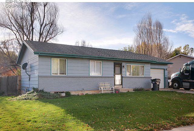 1st image of 520 Pine Dr