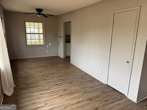 2nd image of 239 Ward St