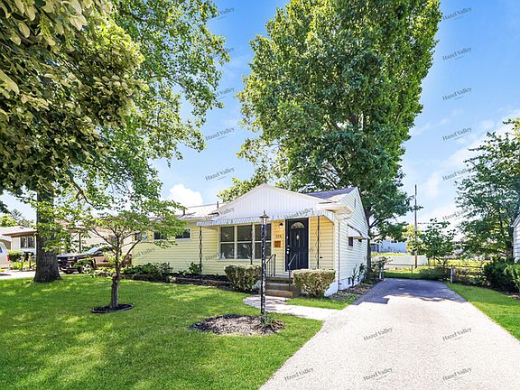 4th image of 578 Travis Dr