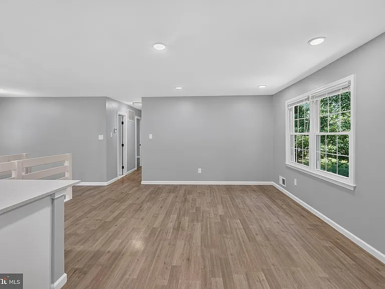 4752 Carterwood Dr — Photo 11