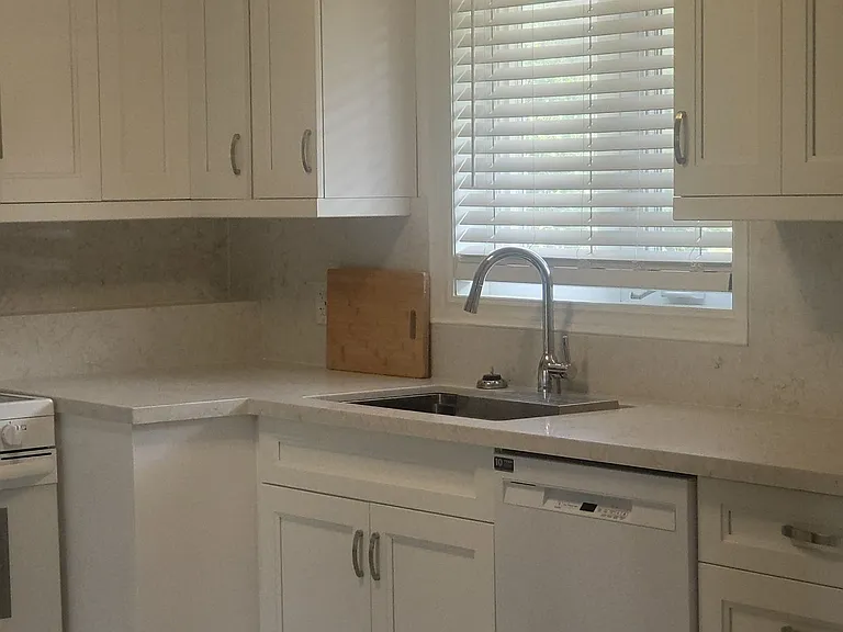 492 Pinegrove Rd — Photo 16