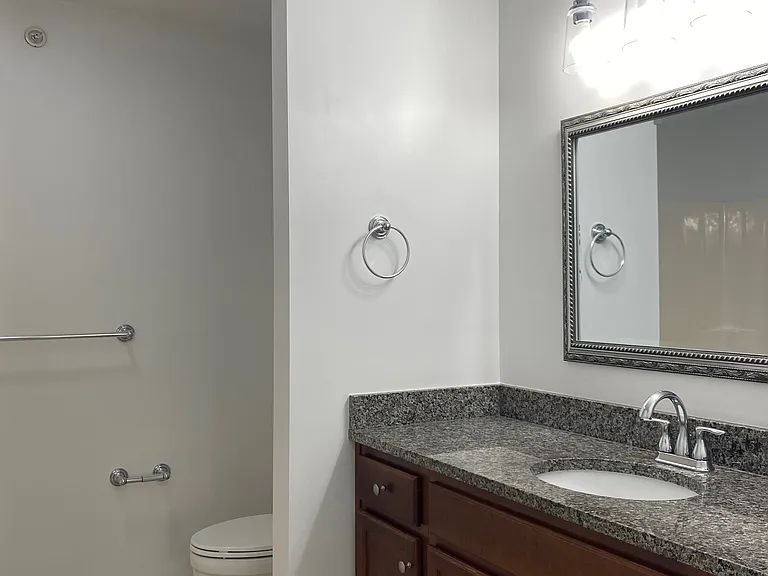 2409 Arctic Ave #202 — Photo 19