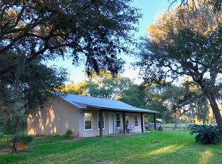 1074 J T Powell Rd, Sheridan, TX 77475