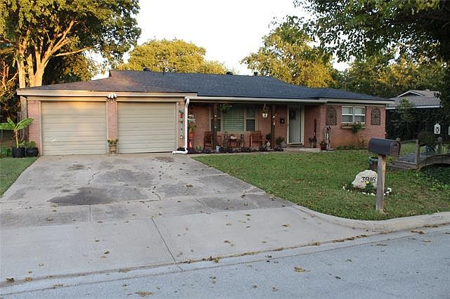 1st image of 3916 Caddo Trl