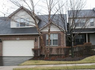 705 W Saint Johns Pl, Addison, IL 60101