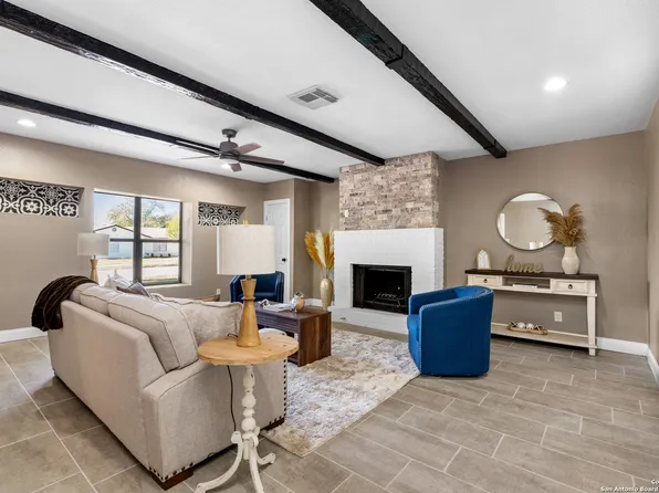2126 FORT SUMTER ST, San Antonio, TX 78245