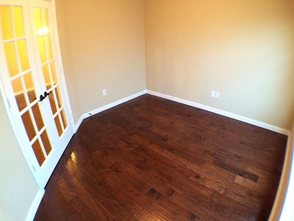 3rd image of 2616 Costa Mesa Dr