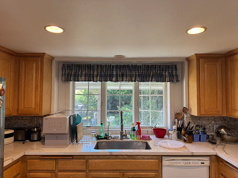1820 E North Hills Dr — Photo 25