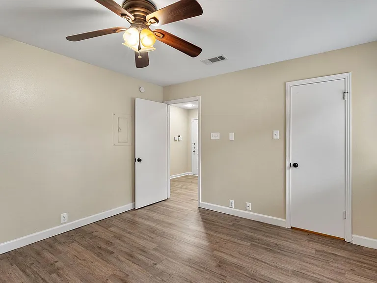 6810 Deatonhill Dr #108 — Photo 13