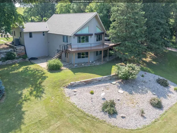 3902 Smith River Rd, Sioux City, IA 51108