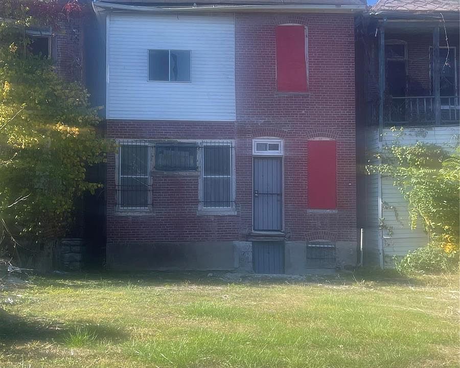 2nd image of 1366 Burd Ave