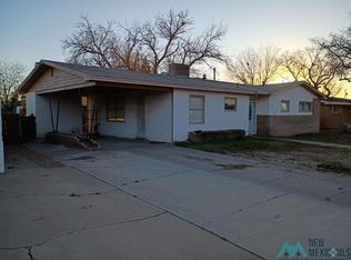 704 S Heights Dr, Roswell, NM 88203
