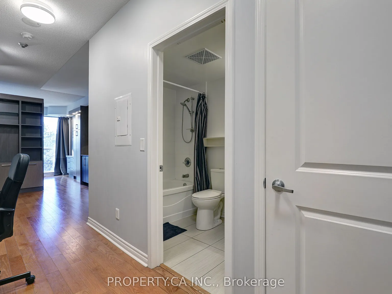 1 bed, $2,000 — Photo 3