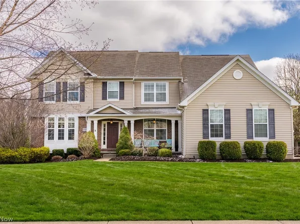 17159 Waterbridge Dr, North Royalton, OH 44133