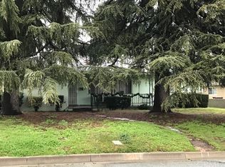 1581 W Williams St, Banning, CA 92220