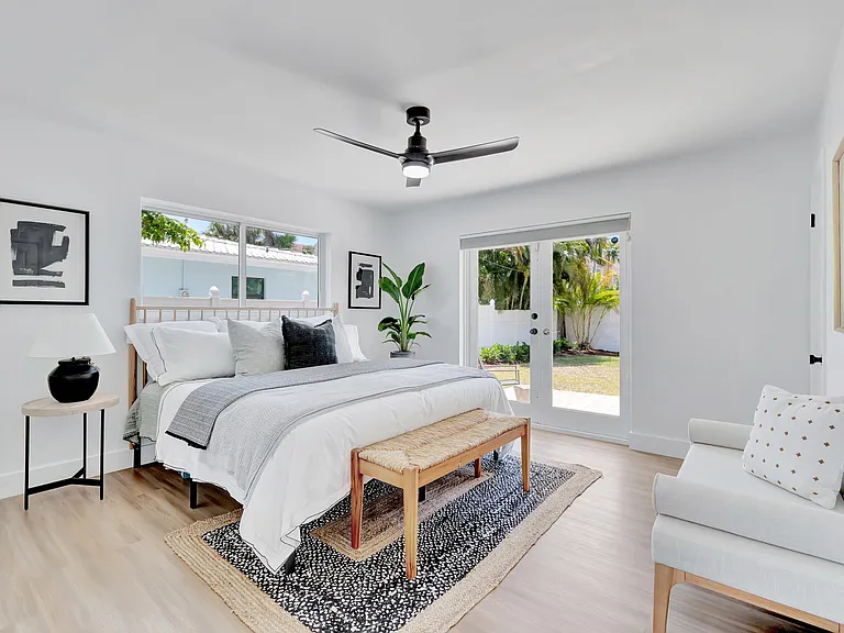 620 Las Palmas Park — Photo 13