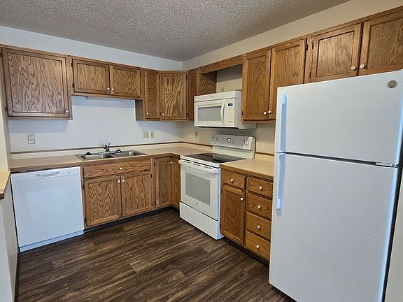 2nd image of 3111 Broadway N #311