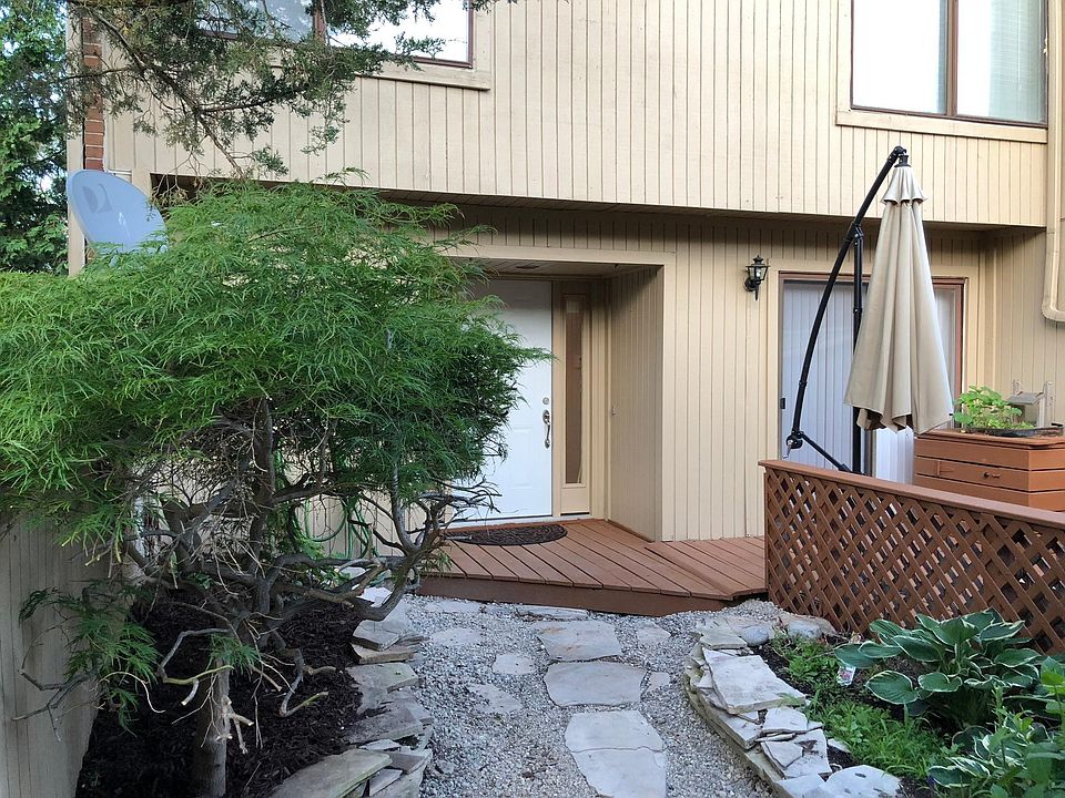 Entry/Patio