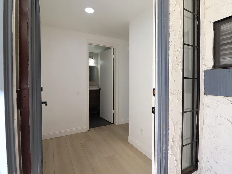 432 N Center Ct — Photo 10
