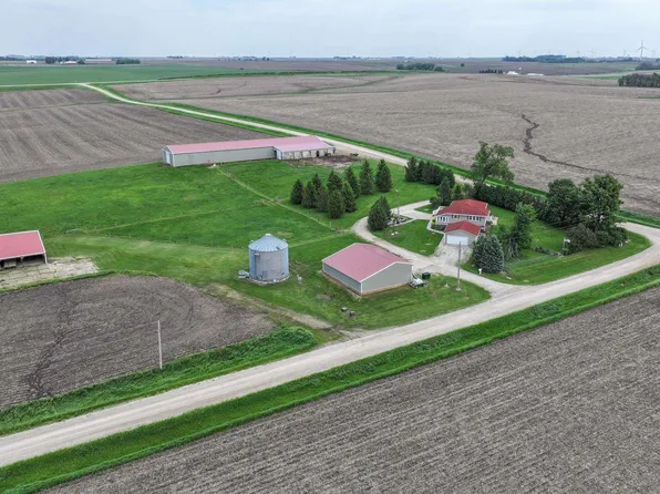 33979 245th St, Eldora, IA 50627