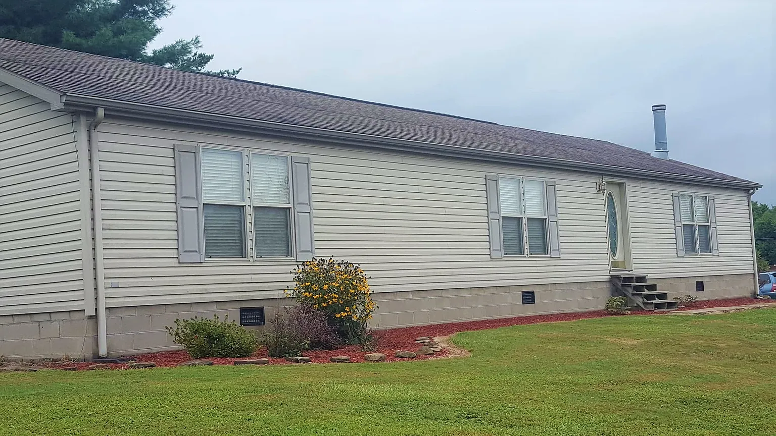 41300 Roy Watson Rd photo 1