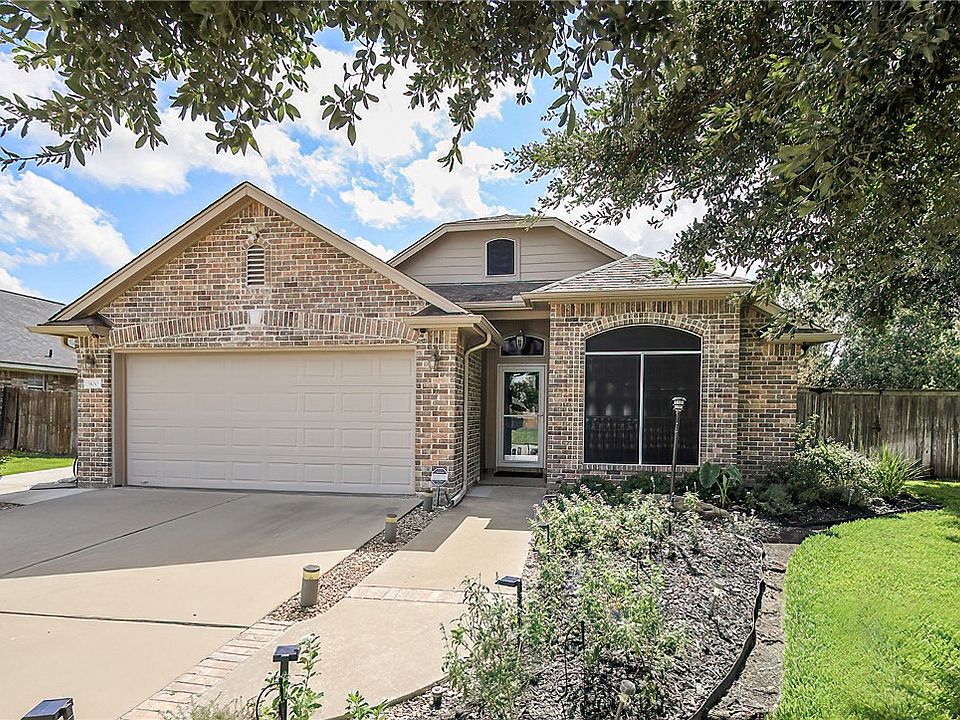 1st image of 900 Whitewing Ln
