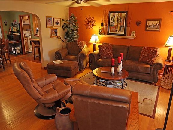 5th image of 2933 W 25th St