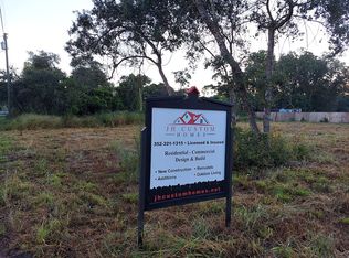 30900 Fairview Ave, Tavares, FL 32778