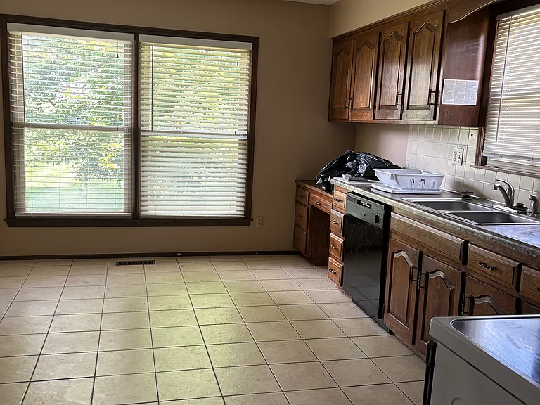 14631 Laquinta Dr — Photo 15
