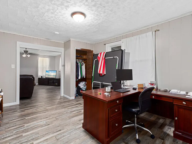 224 W Anthony Ave — Photo 5
