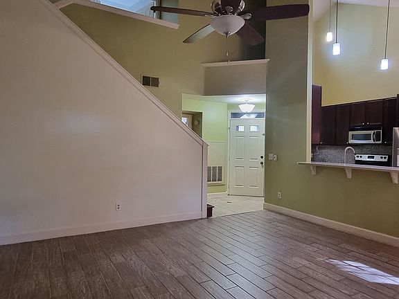 2nd image of 1462 Farrindon Cir