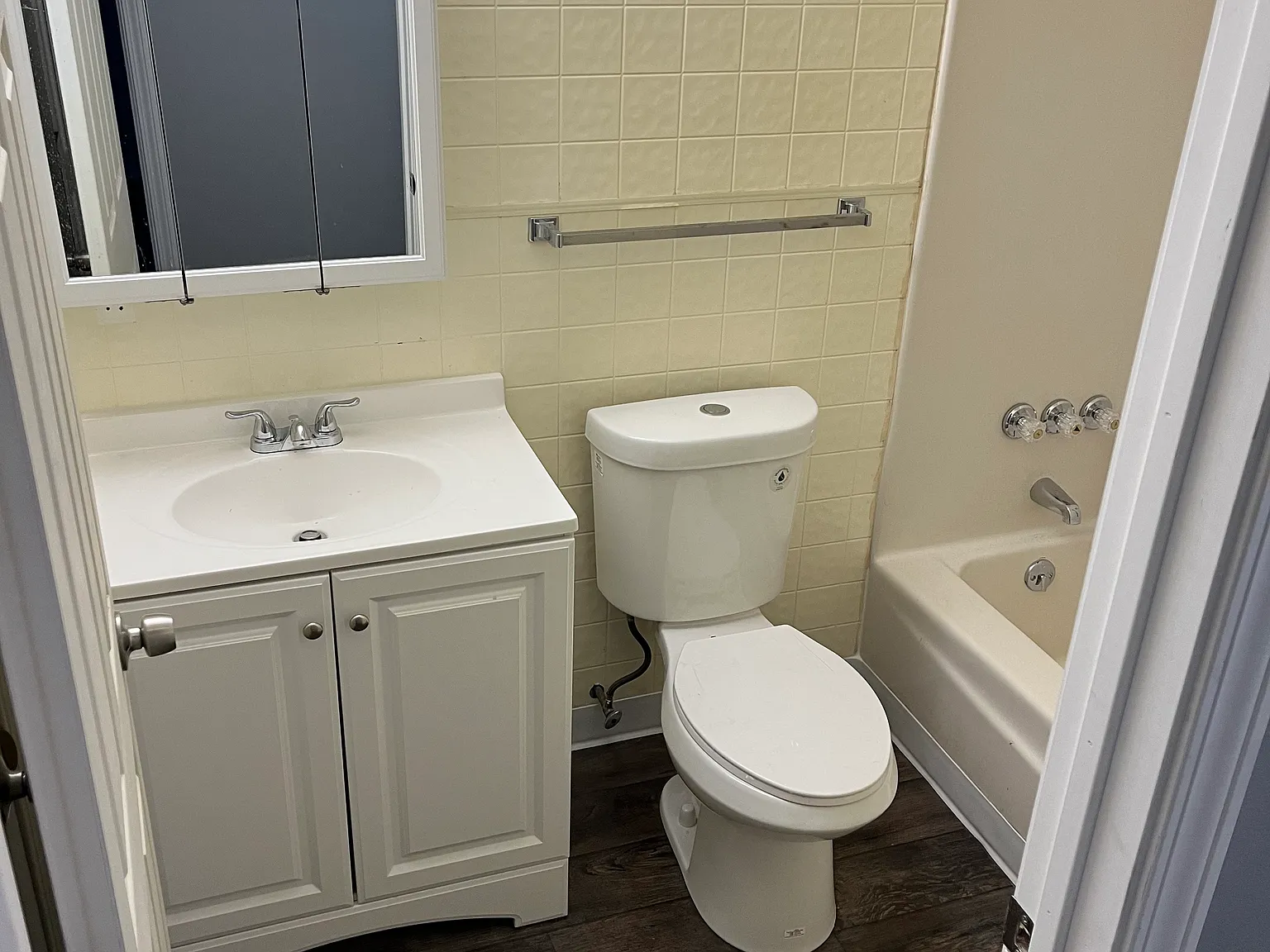 Stonehill Apartments — Photo 3