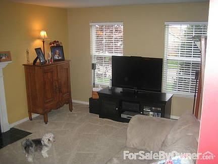 5th image of 109 Sackett Dr