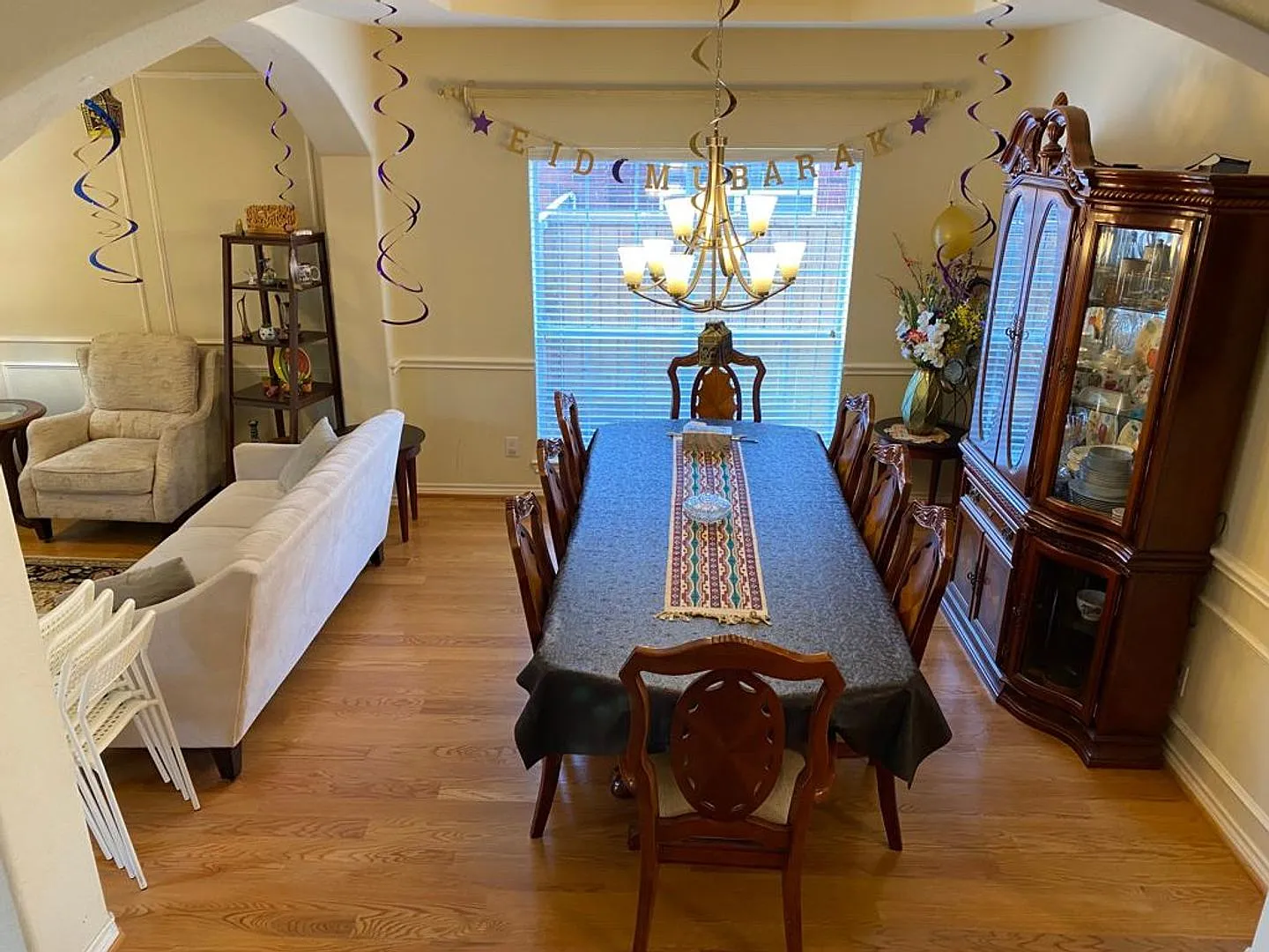 Room in 5 Bedroom Home at Levant Ln — Photo 2