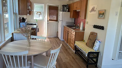 124 Almonte Blvd Photo 1