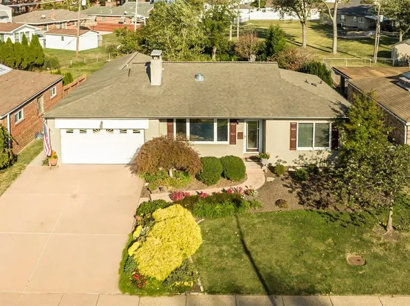 5924 Childress Ave, Saint Louis, MO 63109