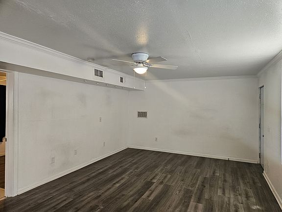 3rd image of 715 Harvey Ave APT 1