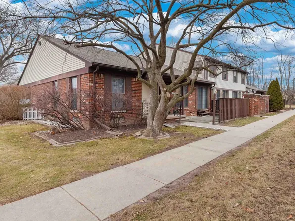 39308 Heatherheath Dr, Clinton Township, MI 48038