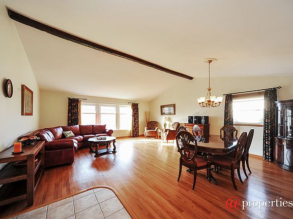 Living Room / Dining Room
