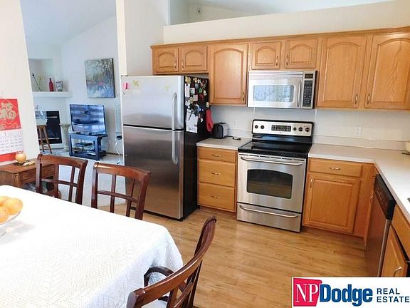 3rd image of 17206 Manderson St