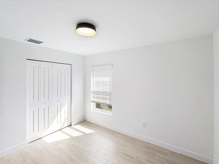 6331 NW Windwood Way — Photo 13